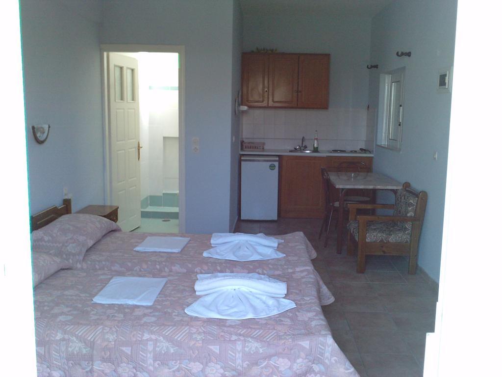 Edem Apartment Elafonissos Bagian luar foto