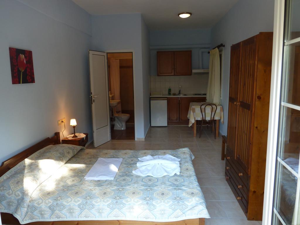 Edem Apartment Elafonissos Bagian luar foto